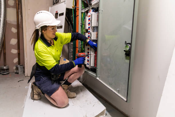 Best Local Electrician Companies  in Hartford, WI
